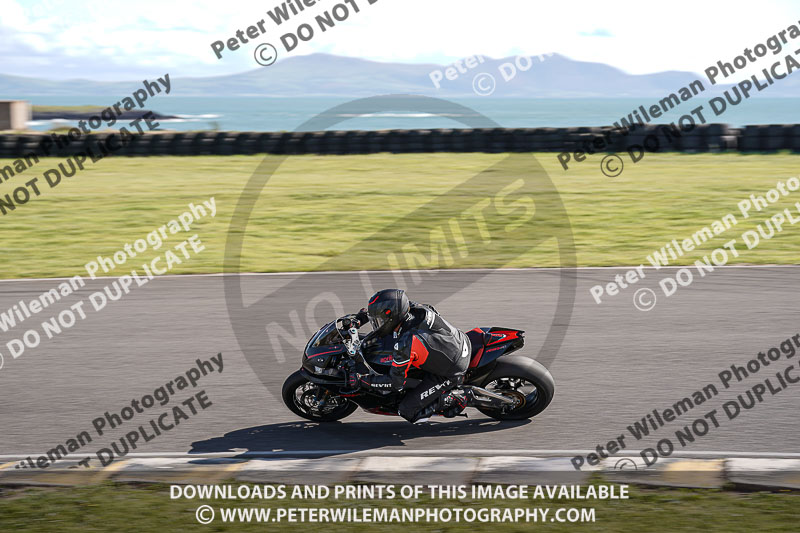 anglesey no limits trackday;anglesey photographs;anglesey trackday photographs;enduro digital images;event digital images;eventdigitalimages;no limits trackdays;peter wileman photography;racing digital images;trac mon;trackday digital images;trackday photos;ty croes